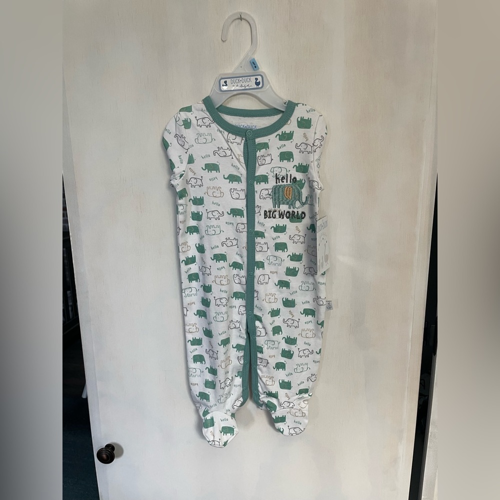 Long sleeved elephant sleeper 0-3M